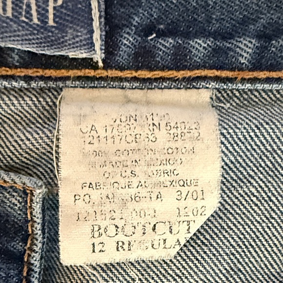 GAP Women's Classic Indigo Bootcut Jeans - Picture 4 of 9